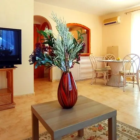 Vila Pinery With A Private Swimming Pool Orihuela